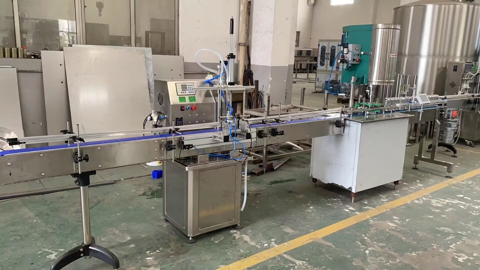 Can sealing machines、filling machines and inkjet code printer to be packed to Poland 2023/10/10