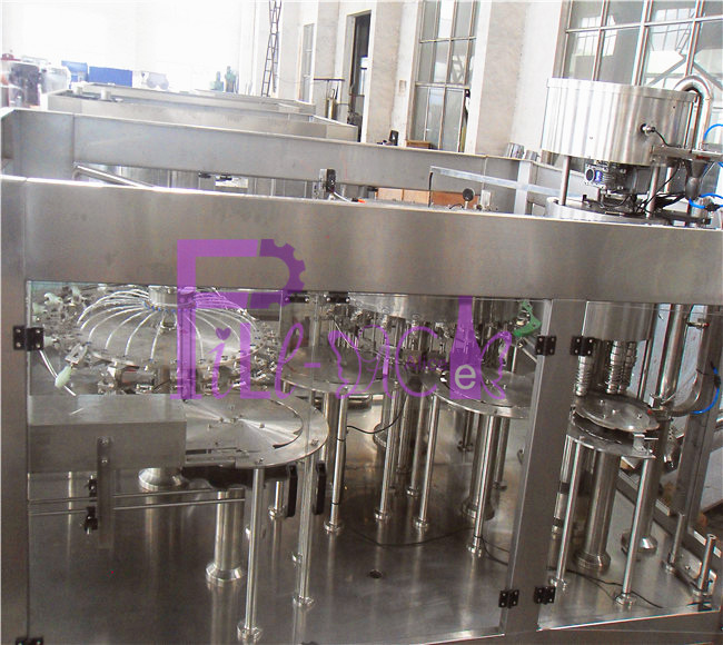 Carbonated Drink Filling Machine