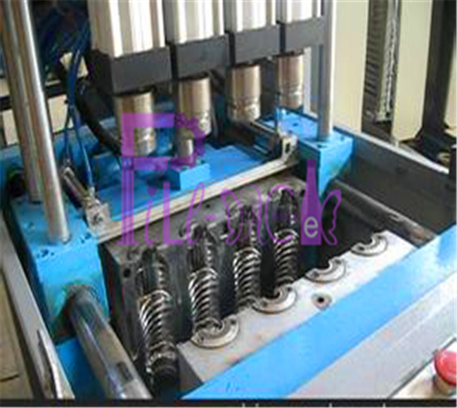 Semi Automatic Blowing Machine-4